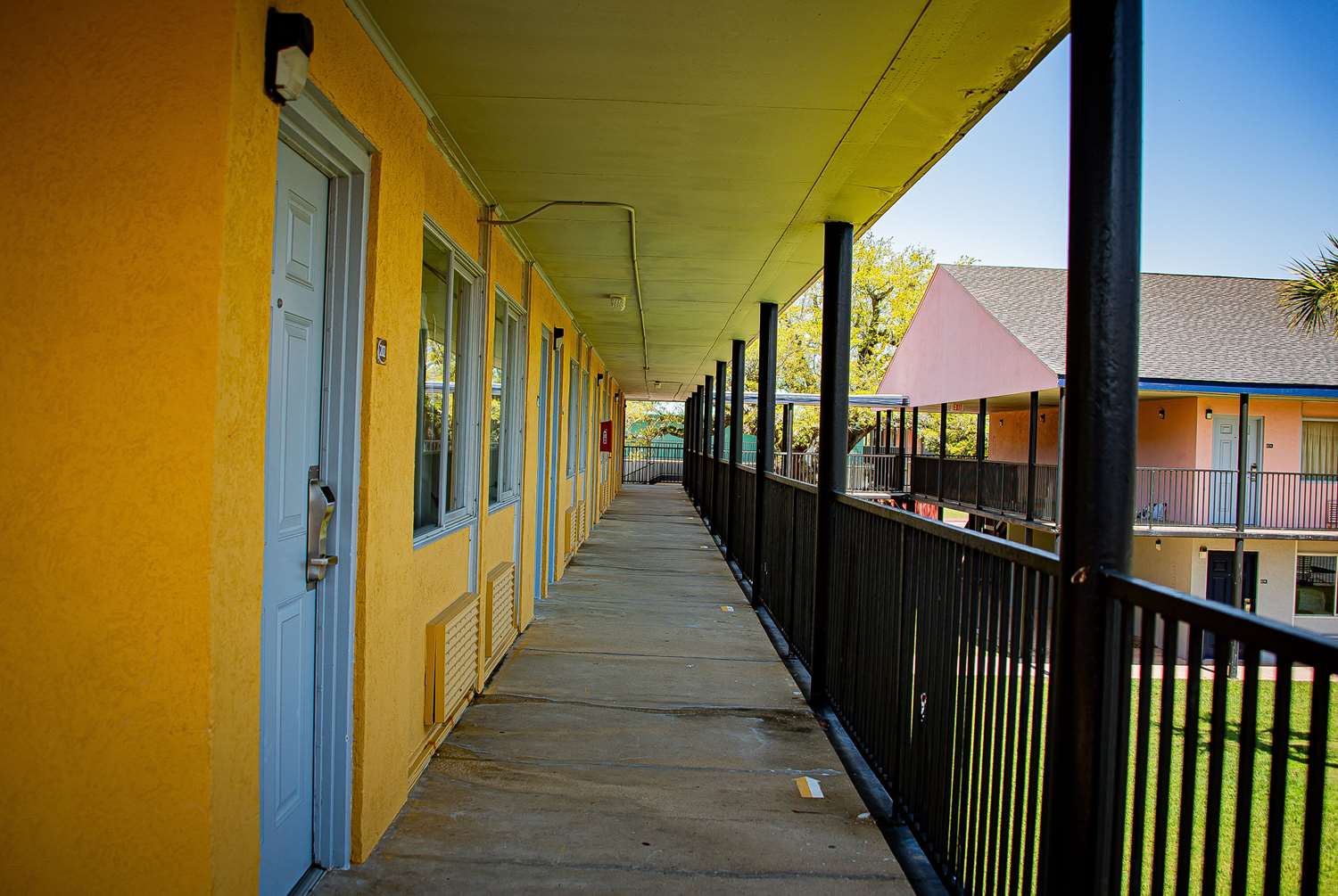 Super 8 by Wyndham Biloxi 41/43