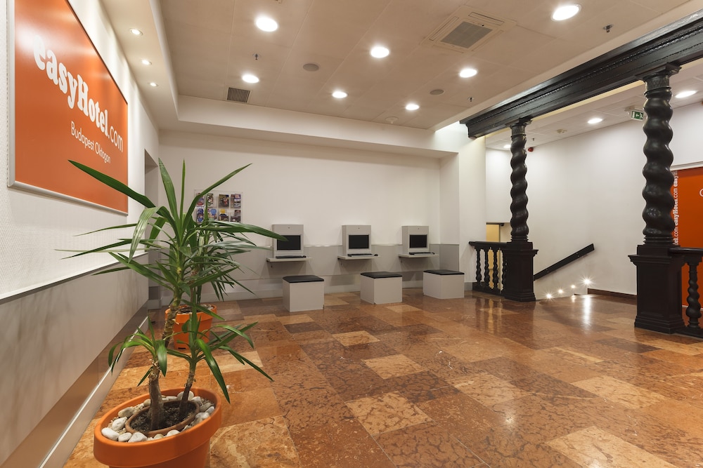 TL Hotel Budapest 10/66