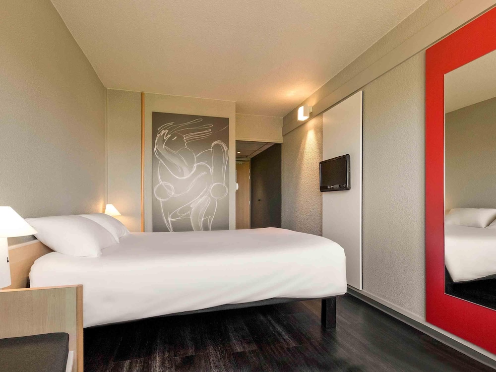 IBIS SAINT DIZIER 14/72
