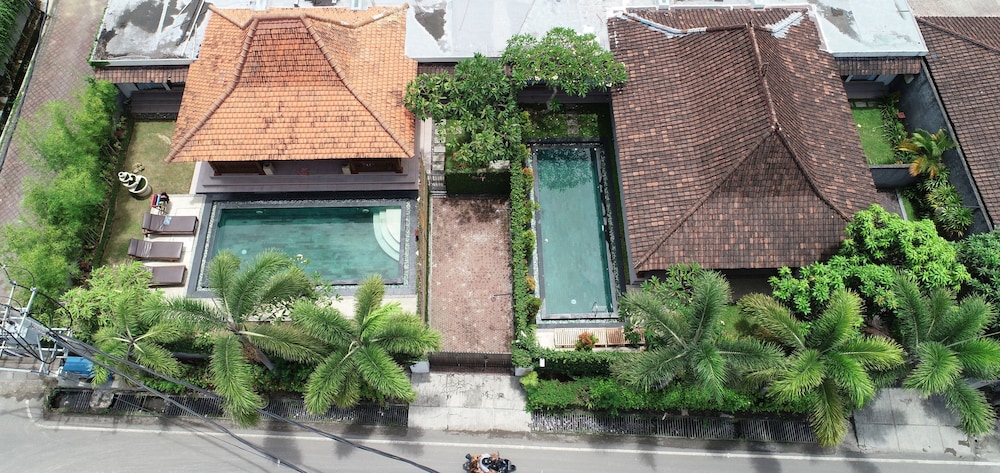VILLA BERAWA BALI photo2