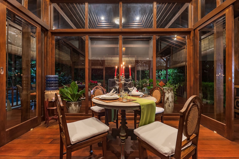 Villa Mulyono 18/28