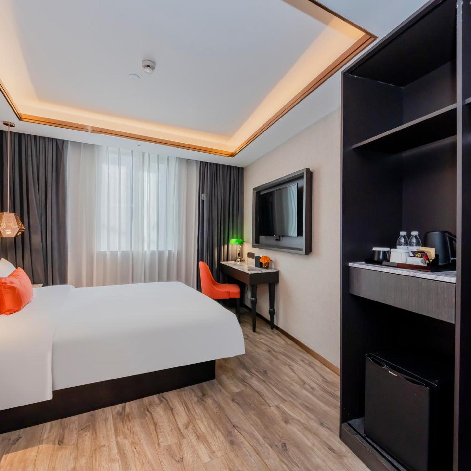 Yitel Premium (Shanghai people's Square Nanjing Road Pedestrian Street shop) 20/47