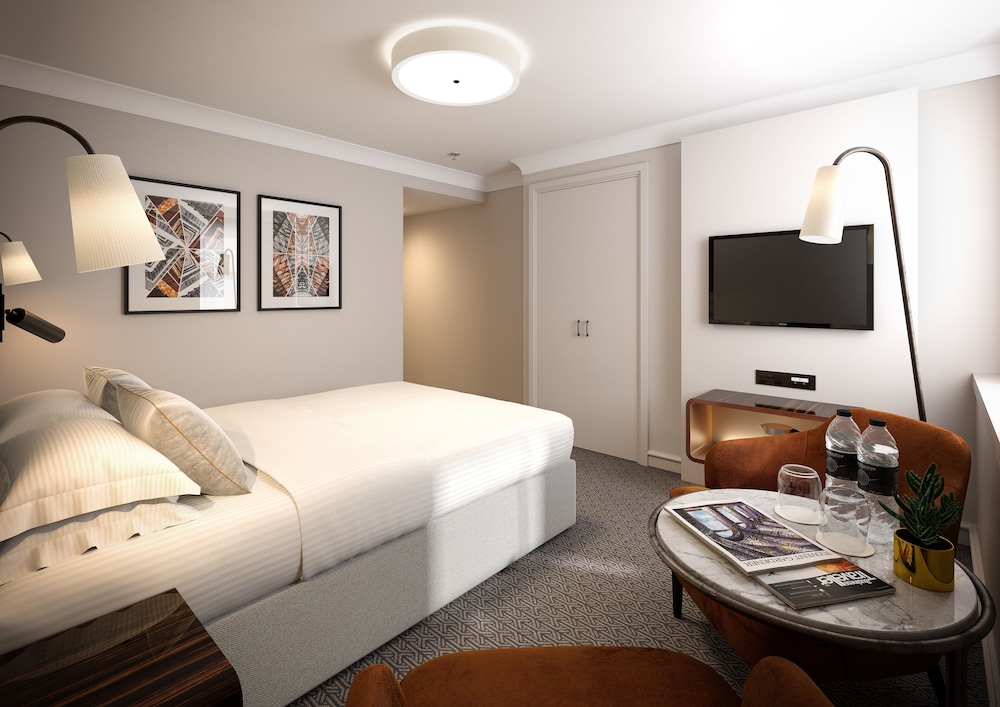 Strand Palace Hotel 28/47