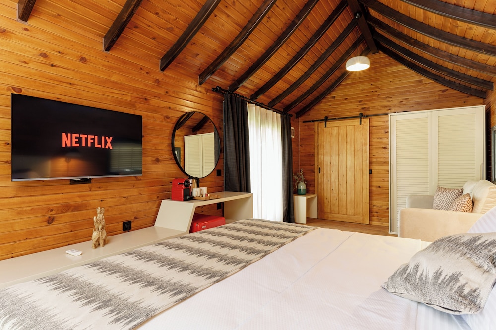 Dolce Vita Luxury Bungalows 9/50