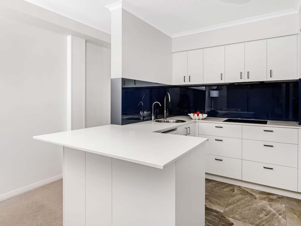 Mantra Coolangatta Beach 55/63