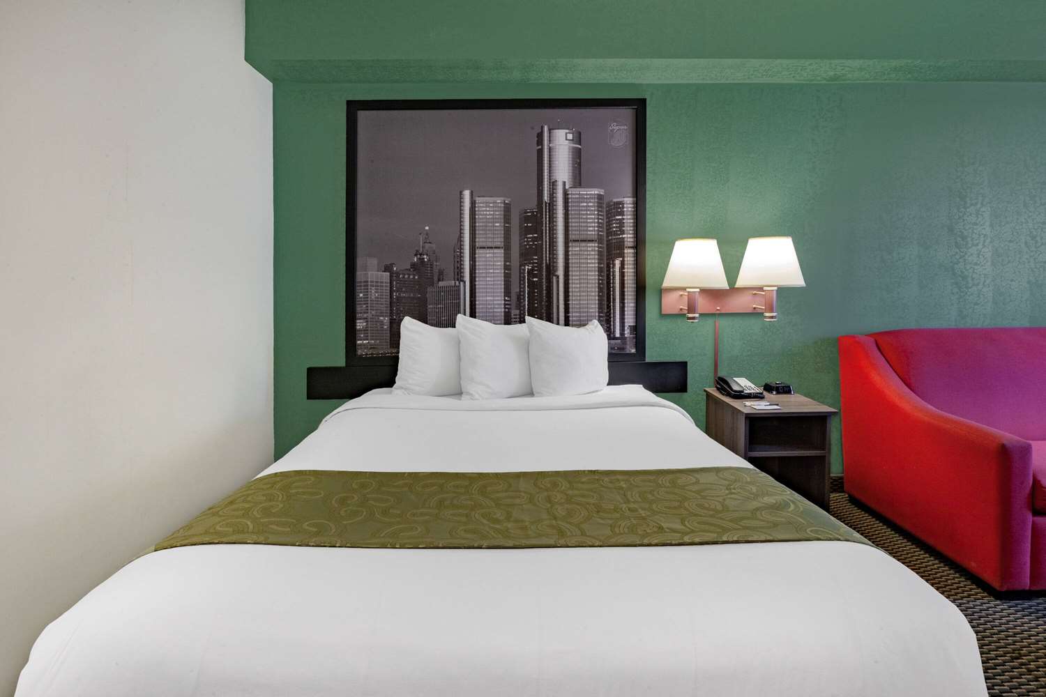 Super 8 by Wyndham Ambassador Bridge Windsor ON 12/28