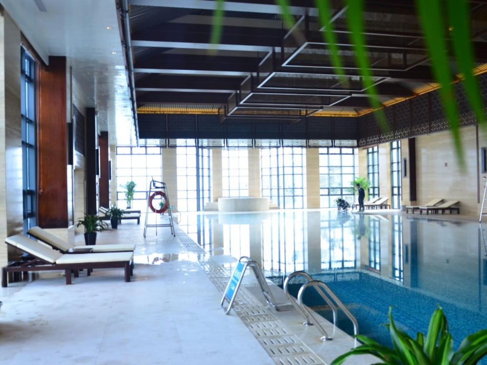 NEW CENTURY RESORT SIMING LAKE YUYAO 5/29