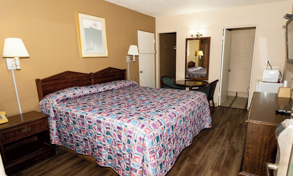 Budget Inn 15/38