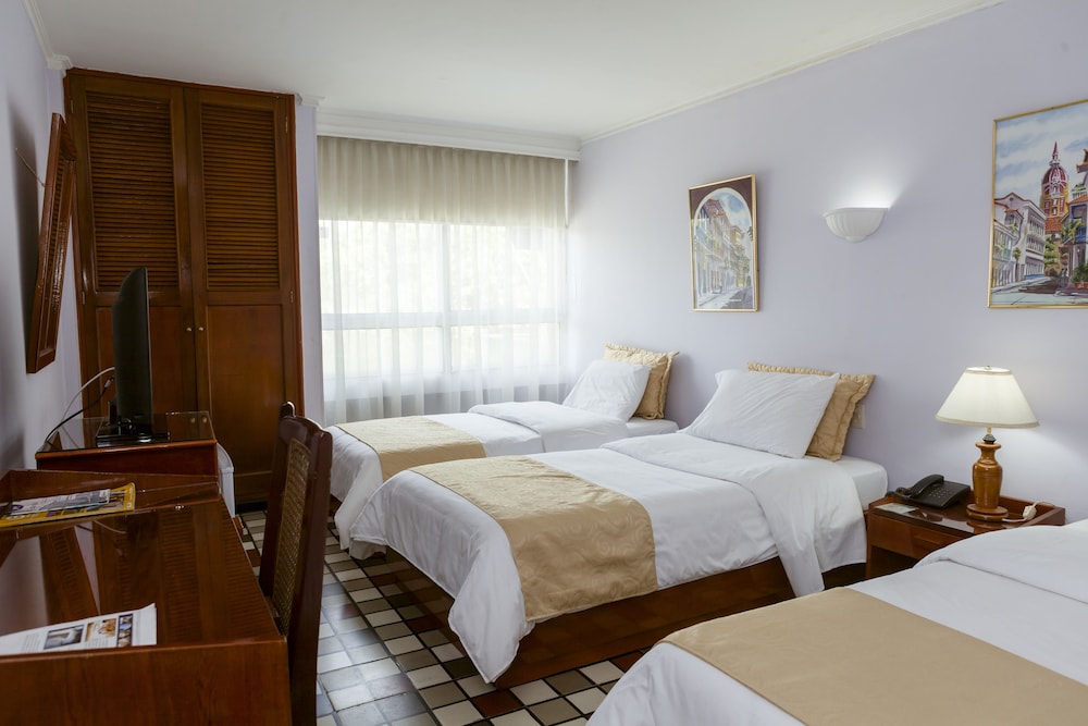 Hotel Bahia 16/43