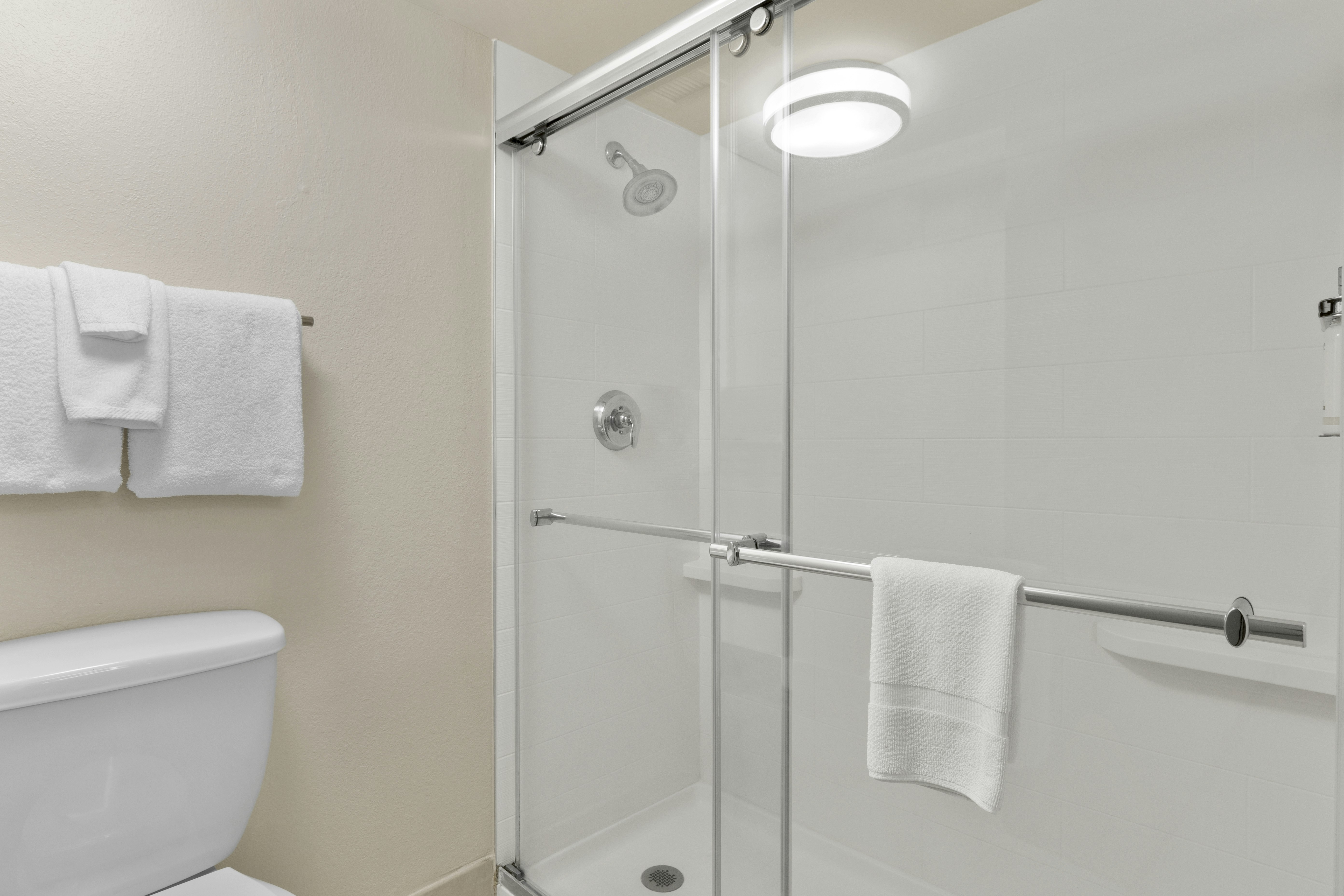 Holiday Inn Express Hilton Head Island 77/77