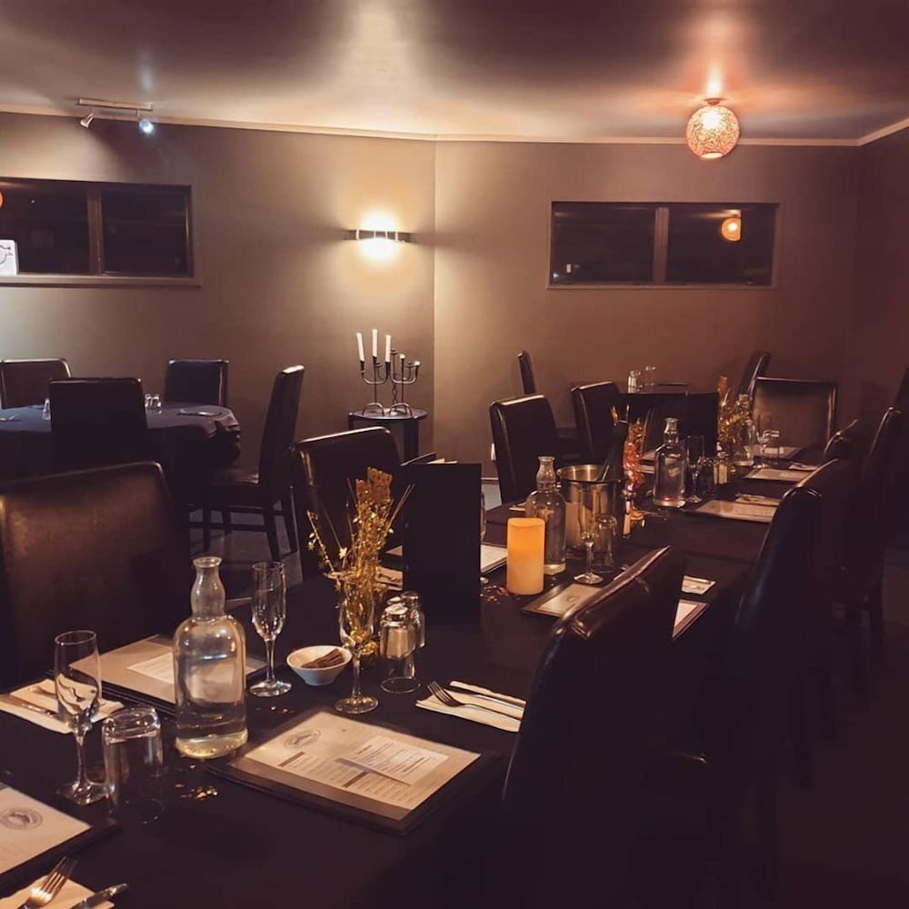 Parklands Motor Lodge 44/56
