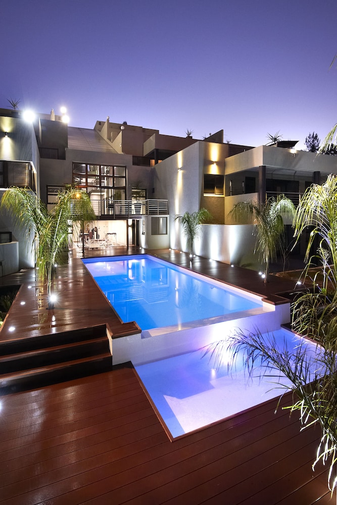 Dynasty Forest Sandown Accommodation 67/69