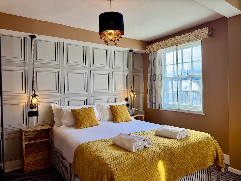 The Crescent Guest House 22/70