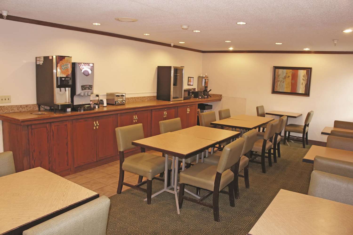 La Quinta Inn Omaha Southwest 19/23