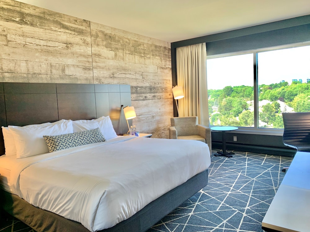 Delta Hotels By Marriott Sherbrooke Conference Centre 5/19
