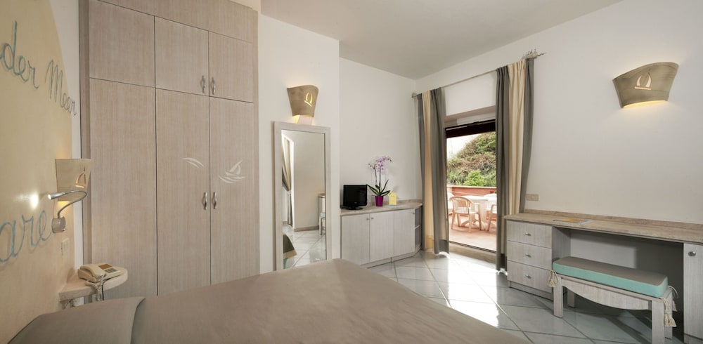 Hotel Corallaro 40/70