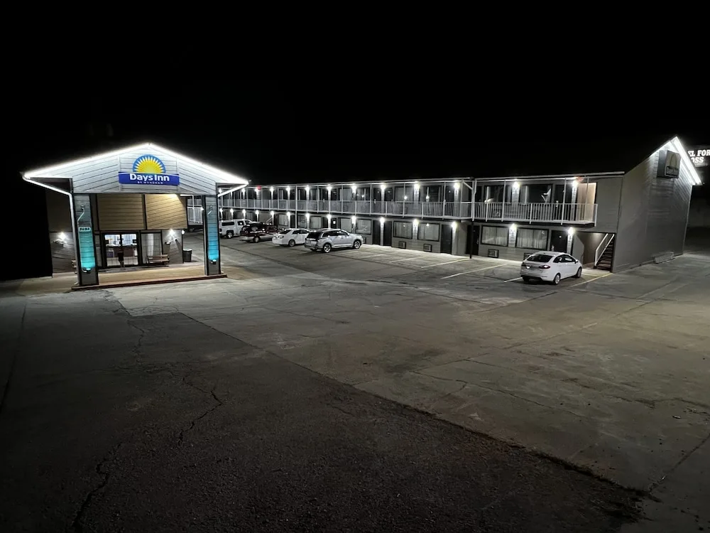 Days Inn by Wyndham Branson Near Theatre District 22/27