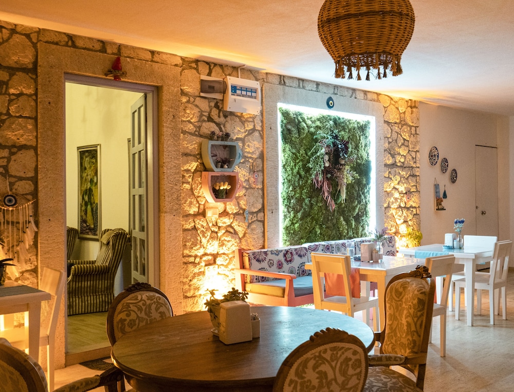 Lale Lodge Hotel 33/43