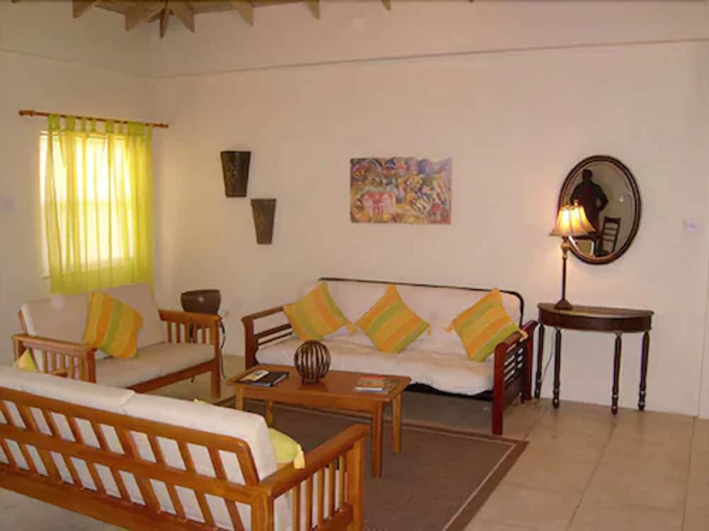 Grooms Beach Villa And Resort 38/62