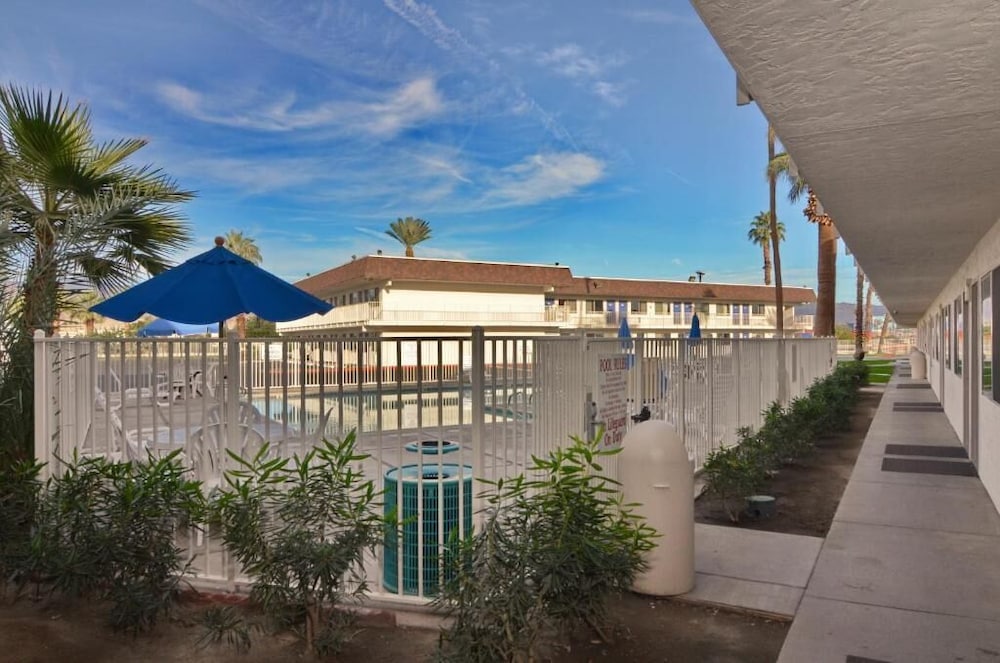 Motel6 Indio, CA - Palm Springs — photo 3
