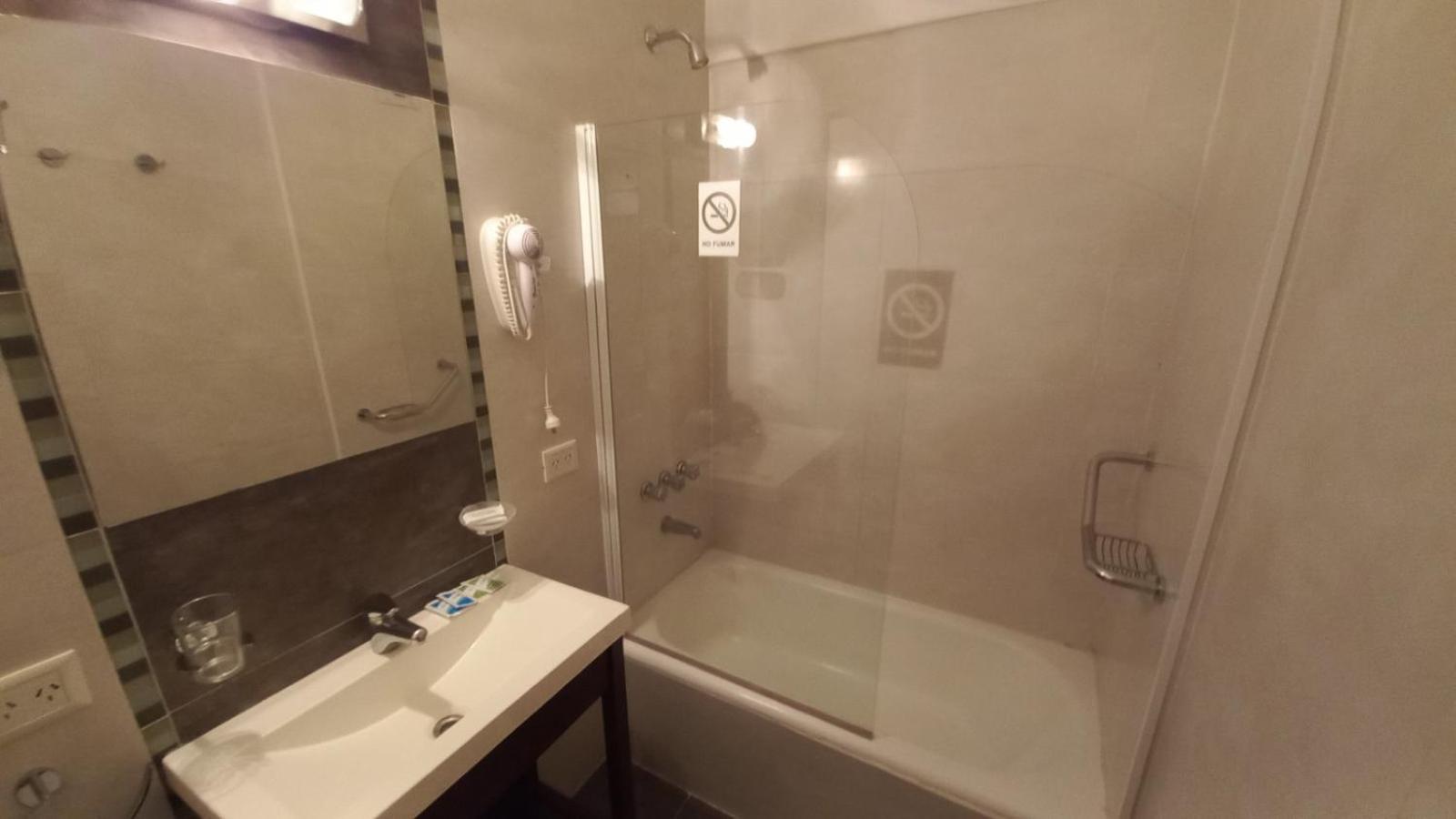 Costanera Hotel 44/52