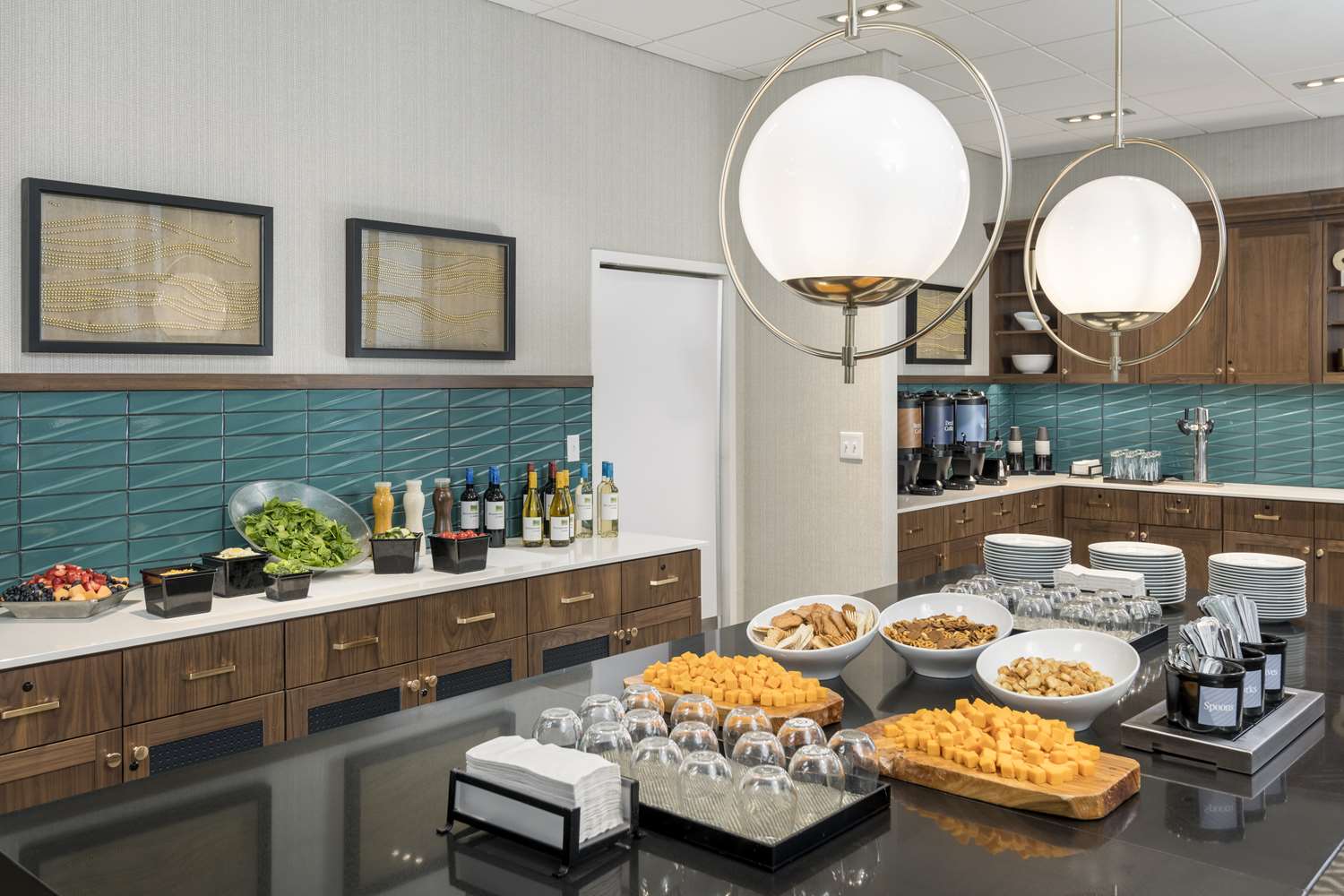 restaurant cafeteria