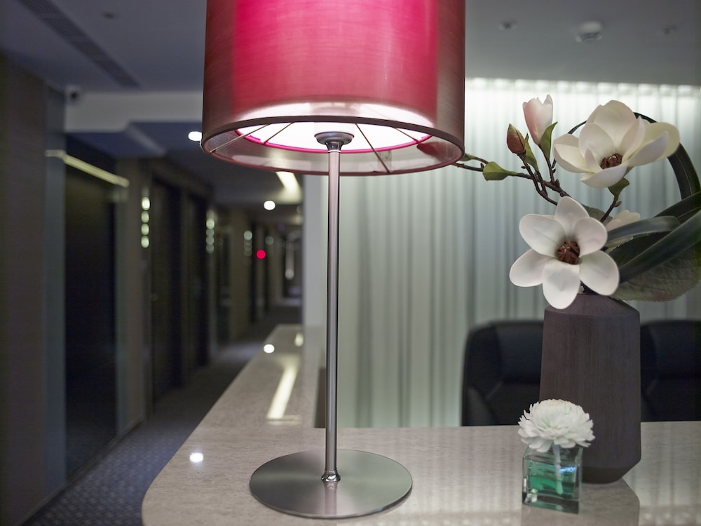 Lobby at Beauty Hotels Taipei - Hotel Bnight, TAIPEI