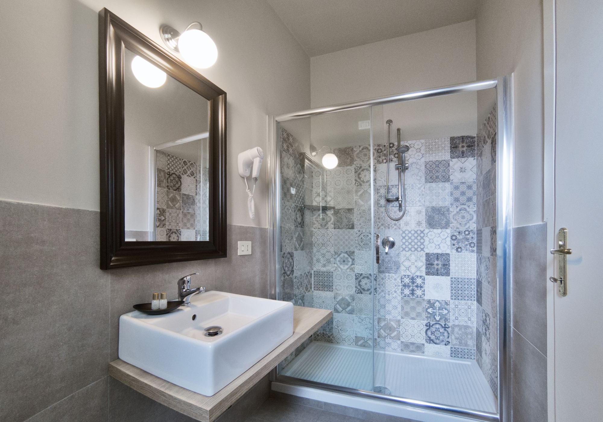 غرفة تنفيذية بسريرين منفصلين، Hotel Touring Wellness Beauty 8/10