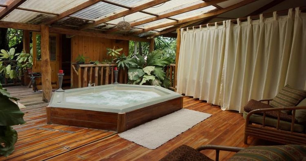 Tropico Latino Hotel 24/74