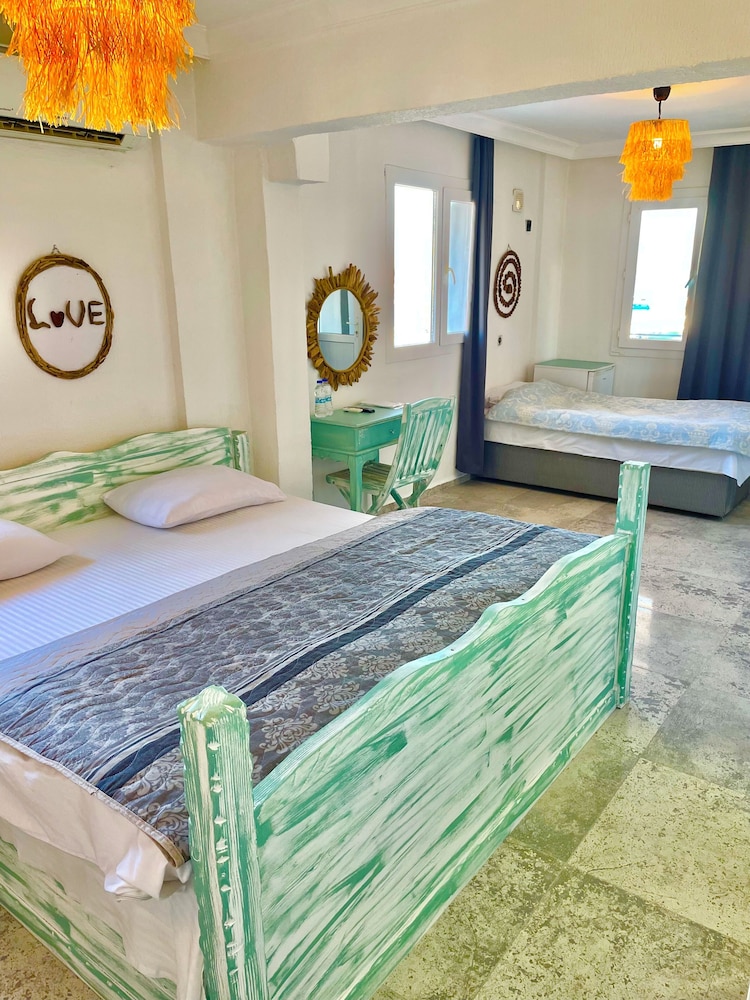 Barba Otel 24/49