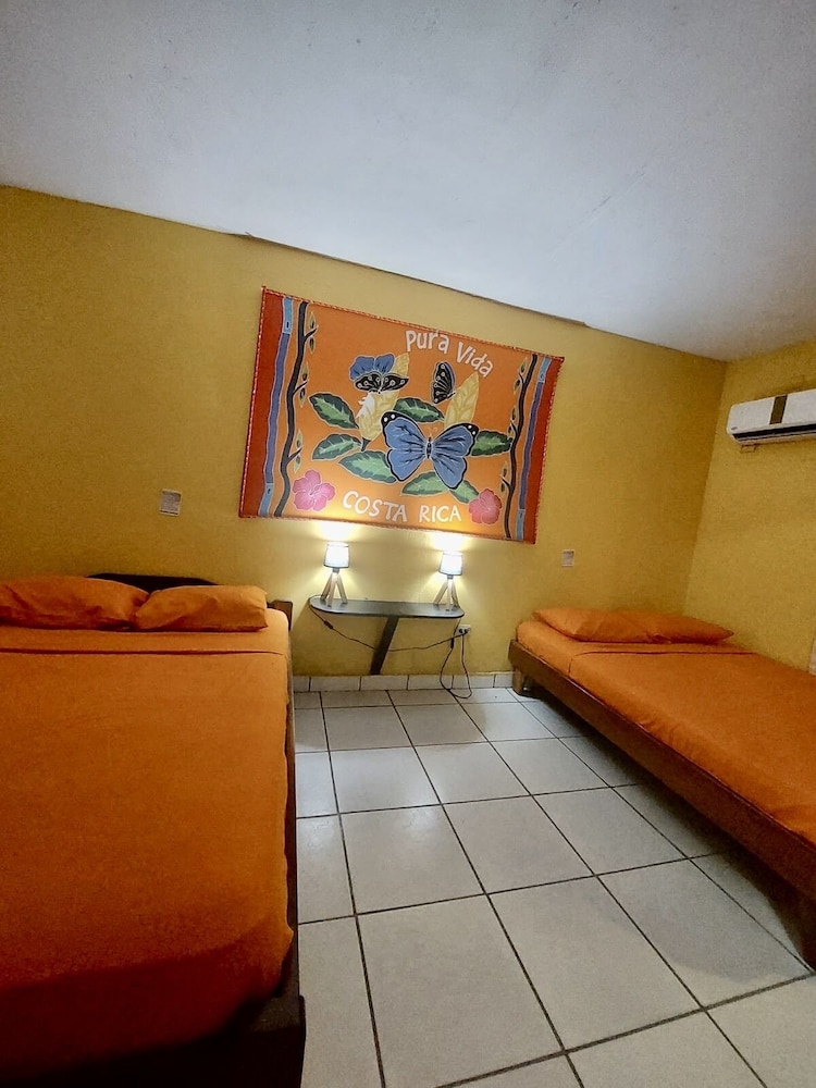 Hotel Aurora 8/50