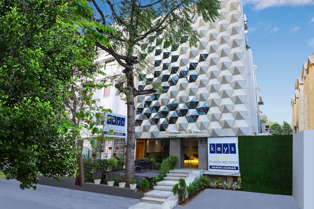 Keys Select by Lemon Tree Hotels 2/34