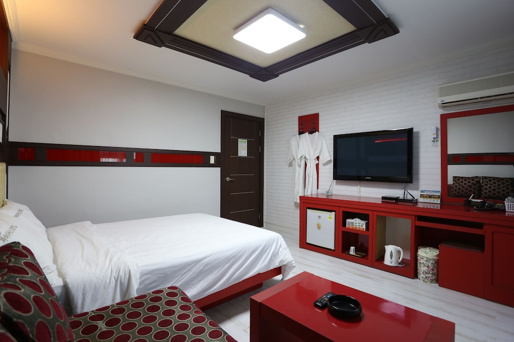 Paradais Motel 20/27
