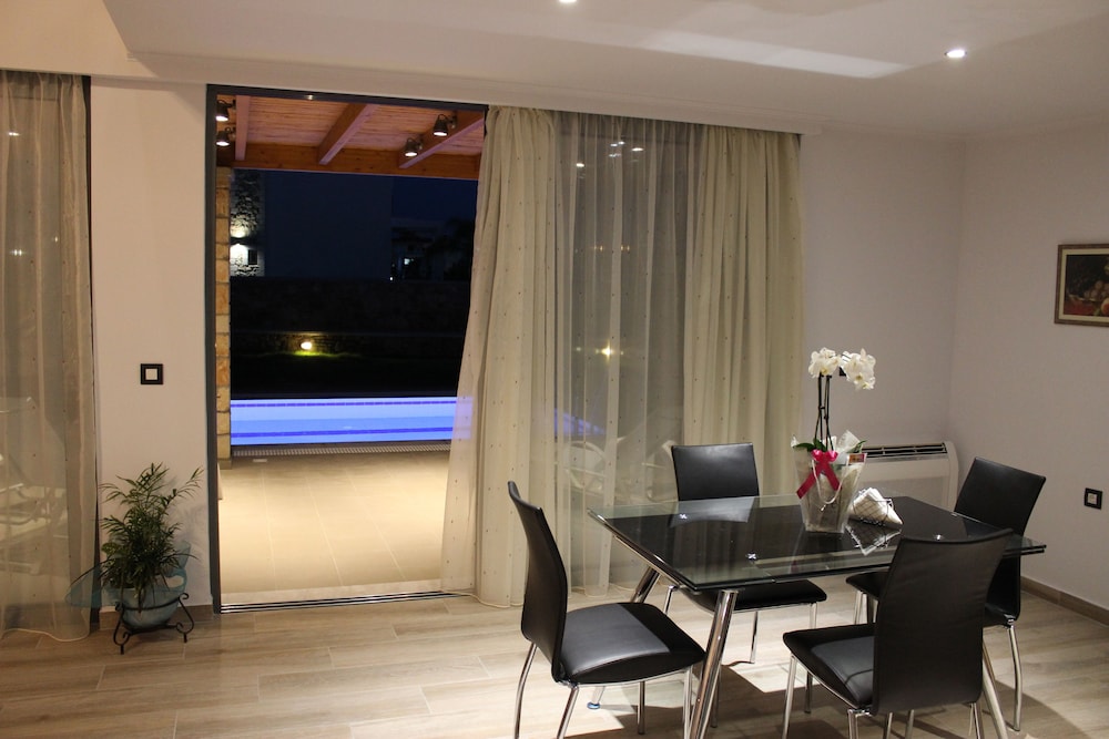 Estrella Villas 41/68