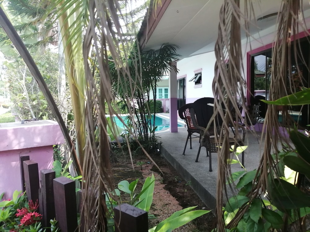 Baan Dusit 22/23