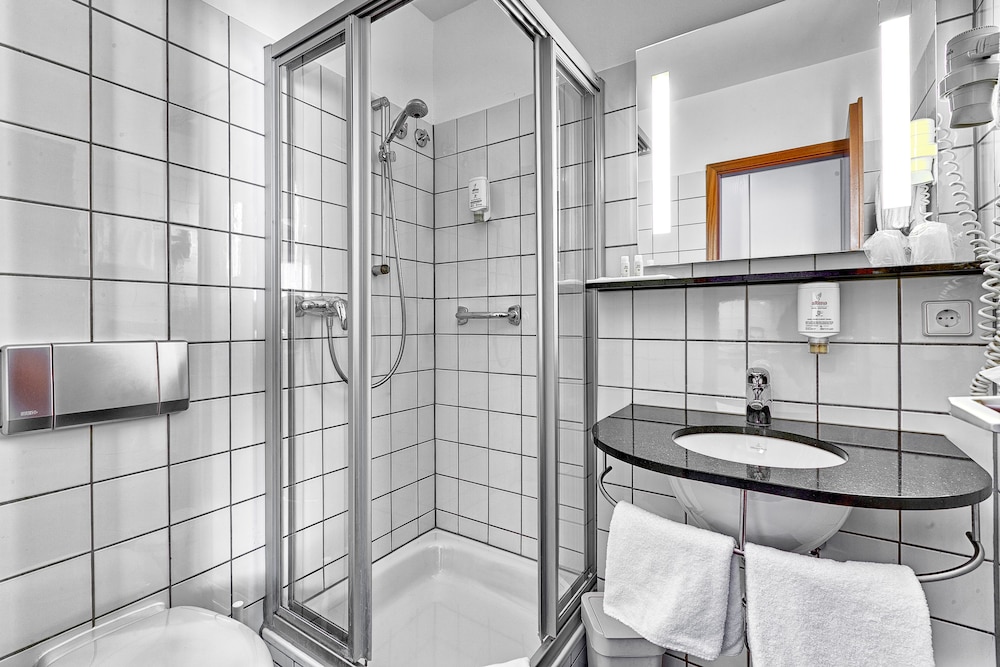 attimo Hotel Stuttgart 81/82