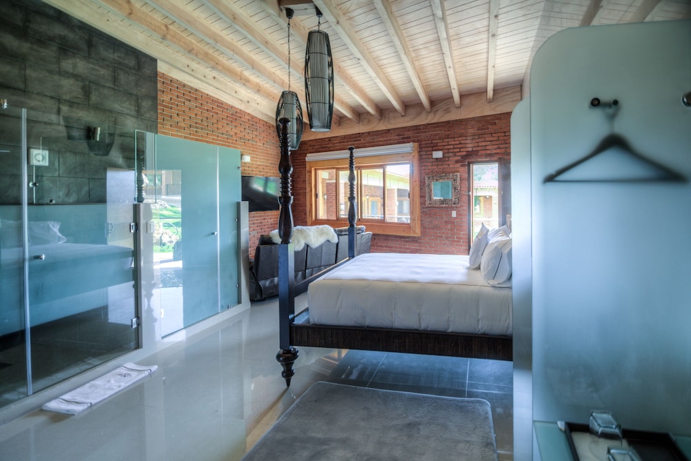 Hotel Matea Inn 38/39