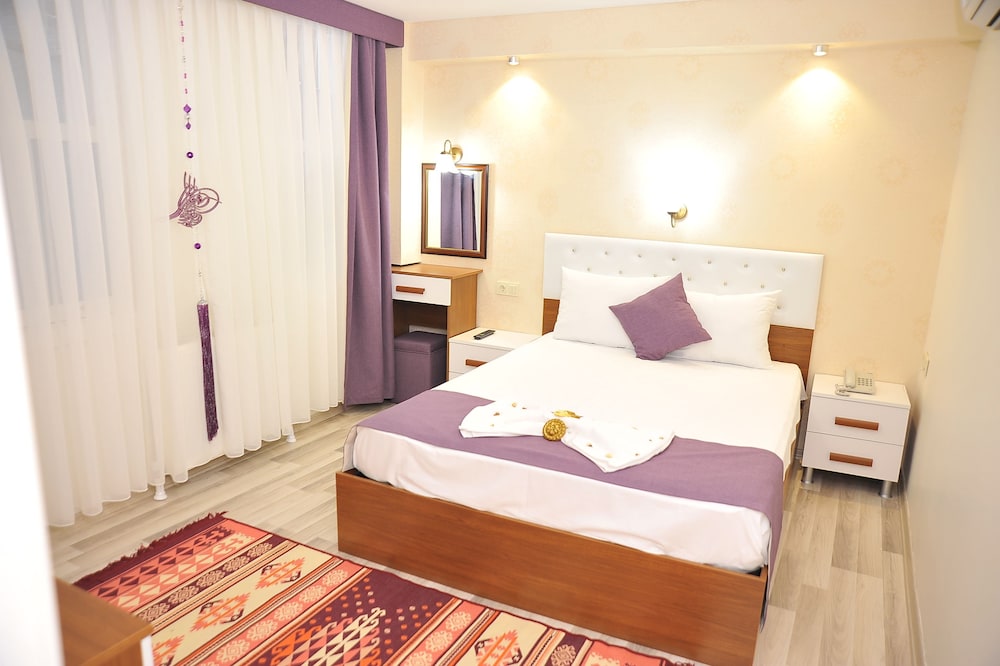 Dualis Hotel 12/74