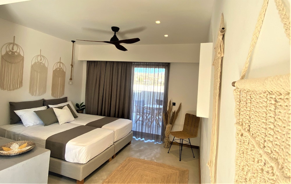 Helios Beach Hotel & Bungalows 19/48