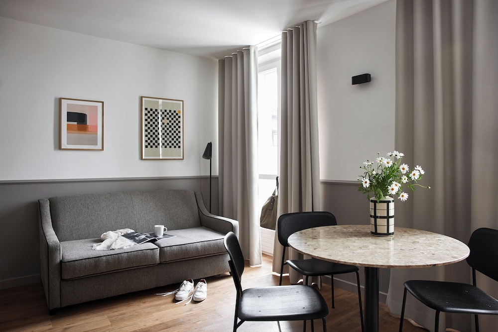 Hotel Du Boulevard 18/26