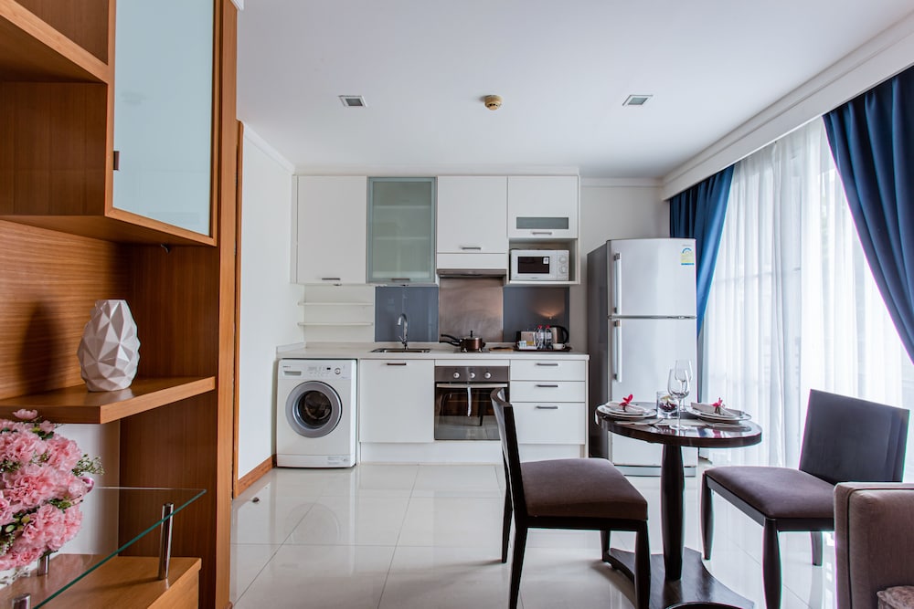 D Varee Montara Thonglor 25 53/70