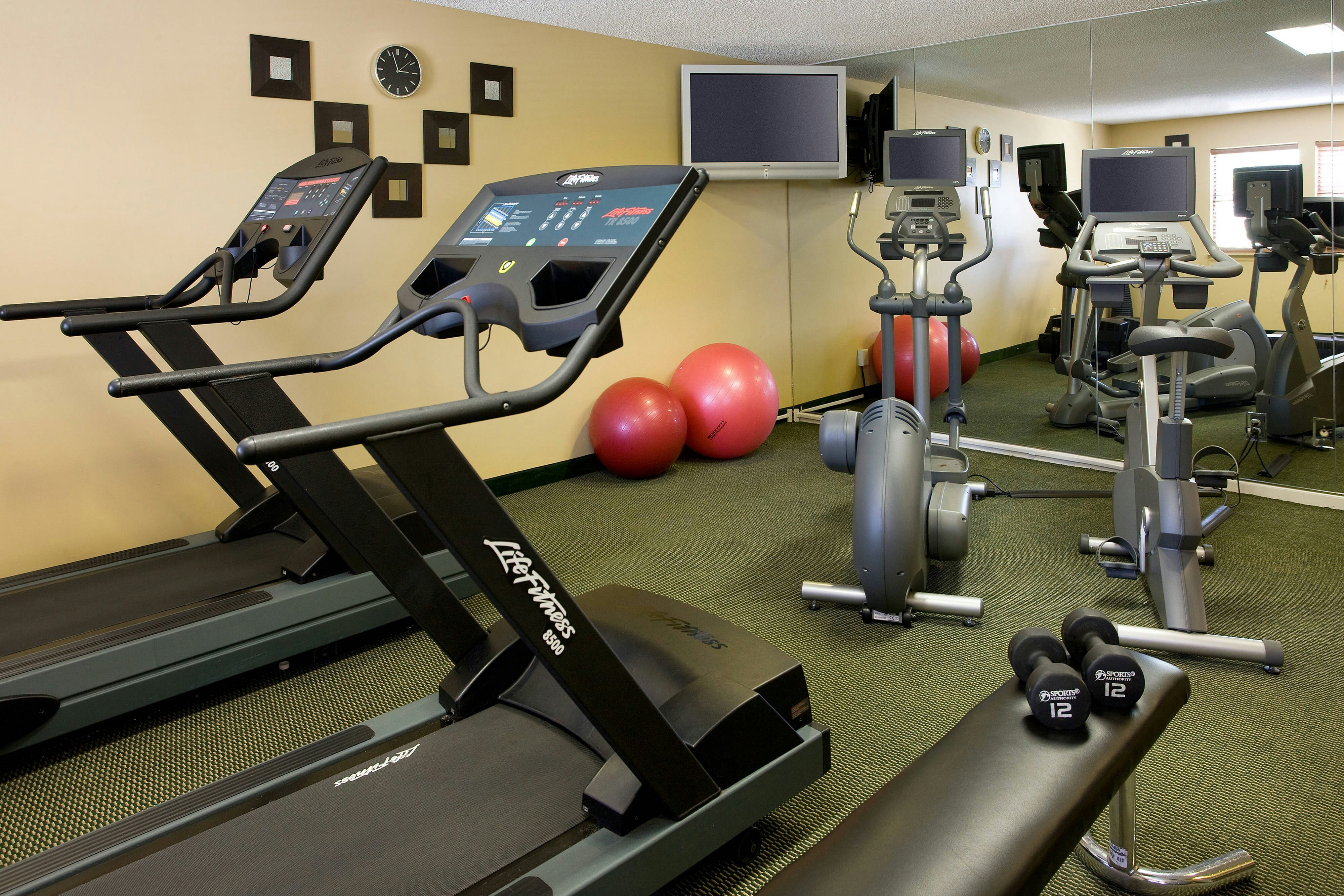 Residence Inn Costa Mesa Newport Beach 18/38