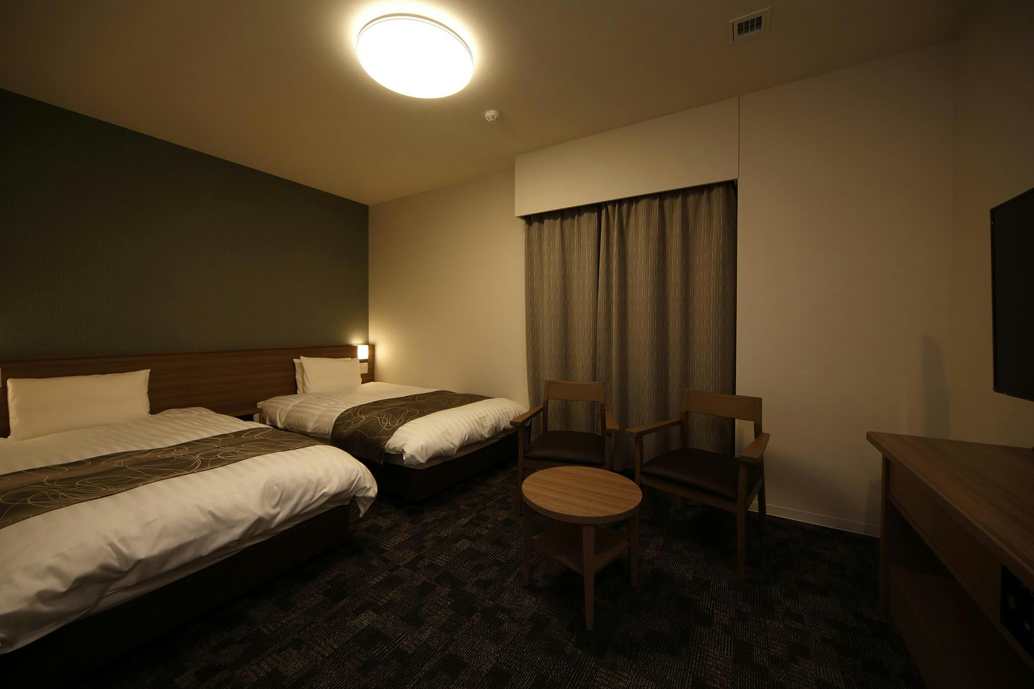 Room, Twin Beds
