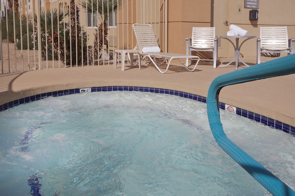Comfort Suites Peoria Sports Complex 15/43