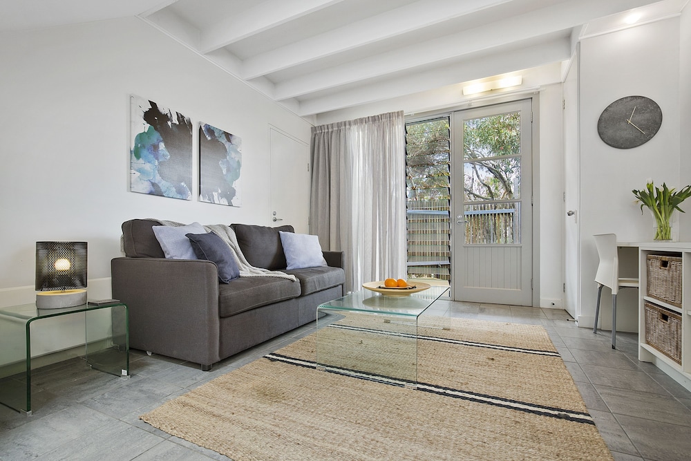 Oceanic Apartments Sorrento 44/69