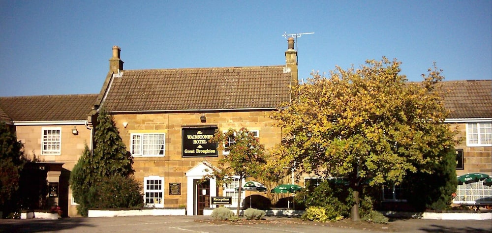 Wainstones Hotel 6/48
