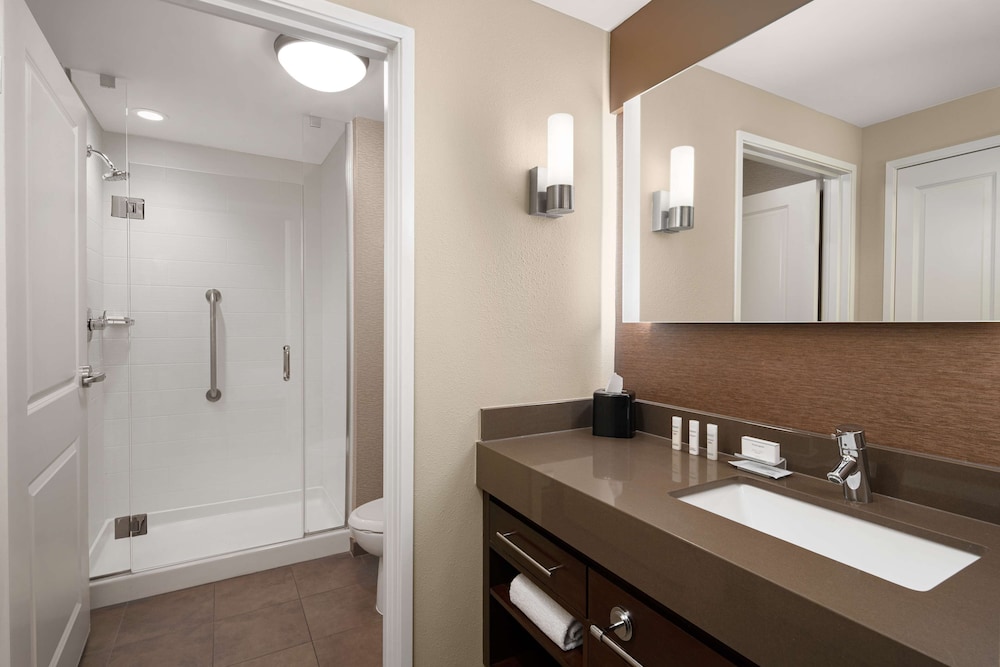 جناح ركني بسرير كينج، Homewood Suites Springfield Va 2/6