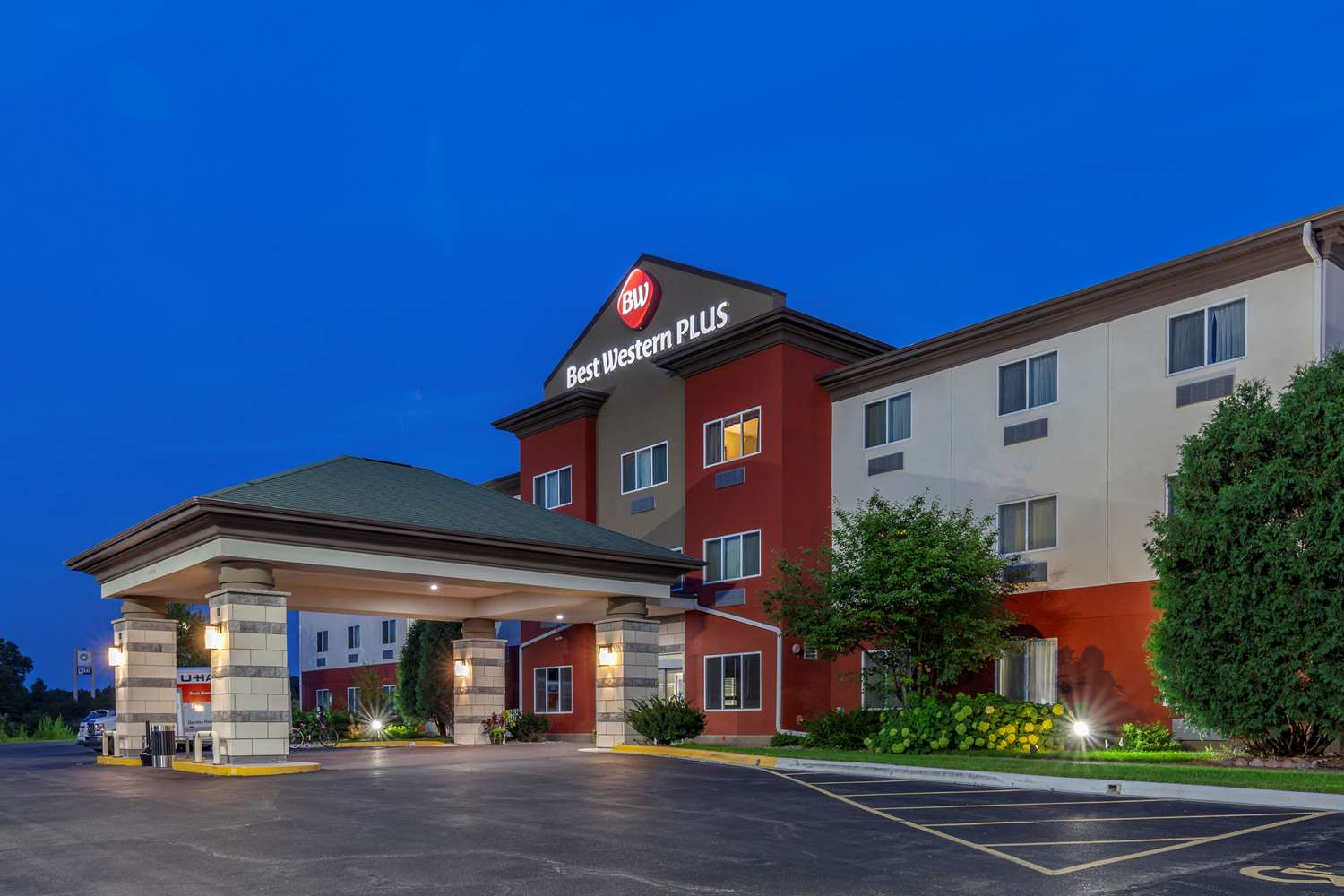 Best Western Plus Sparta Trail Lodge 3/49