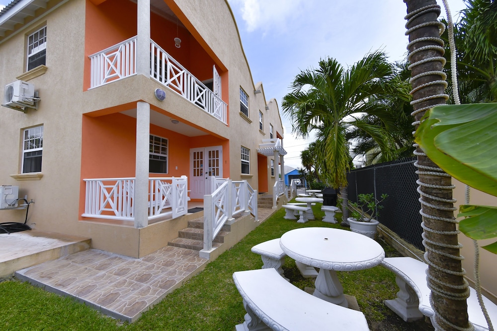 Best E Villas Providence 35/39