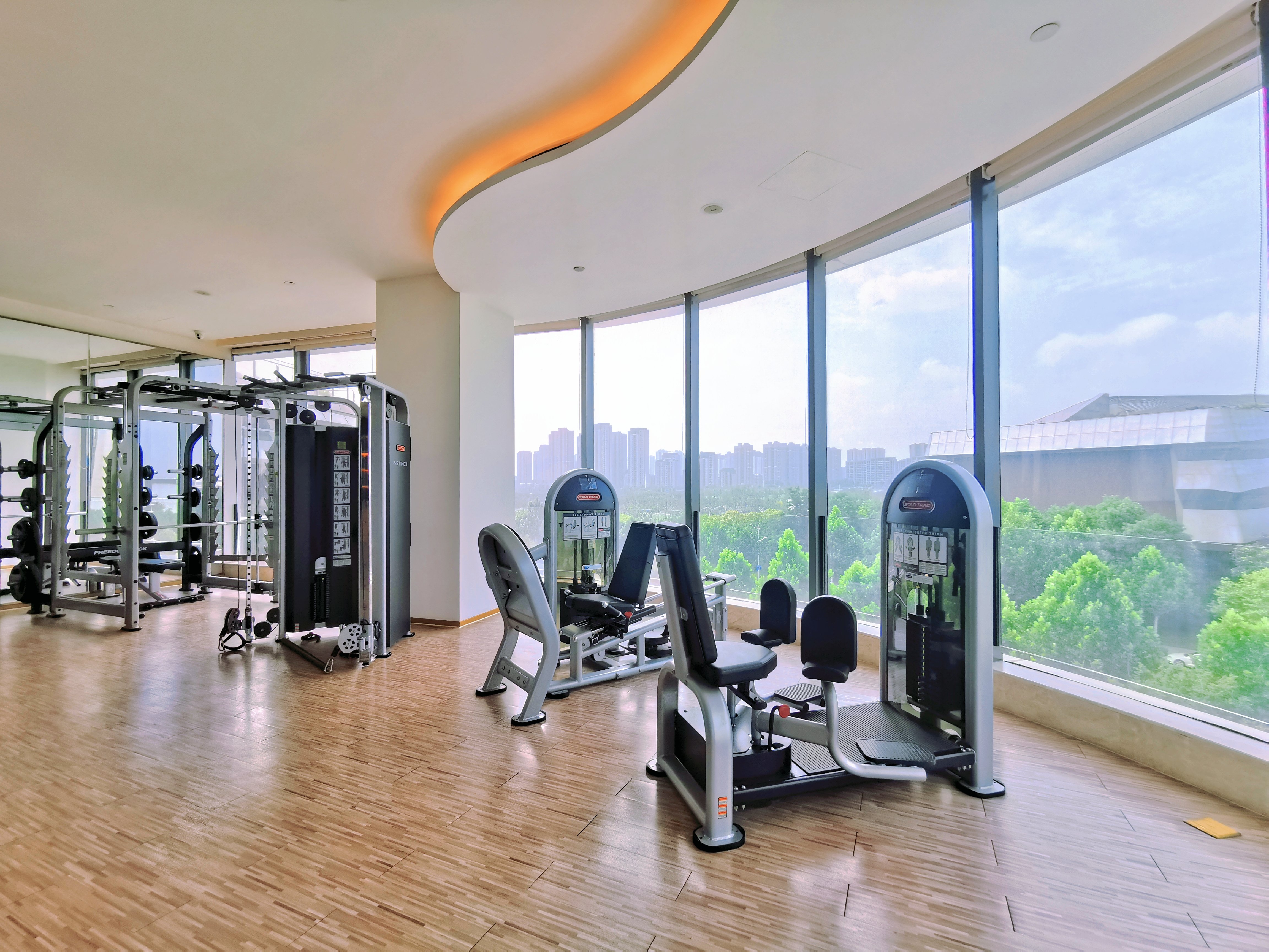 Holiday Inn Zhengzhou Riverside 5/16